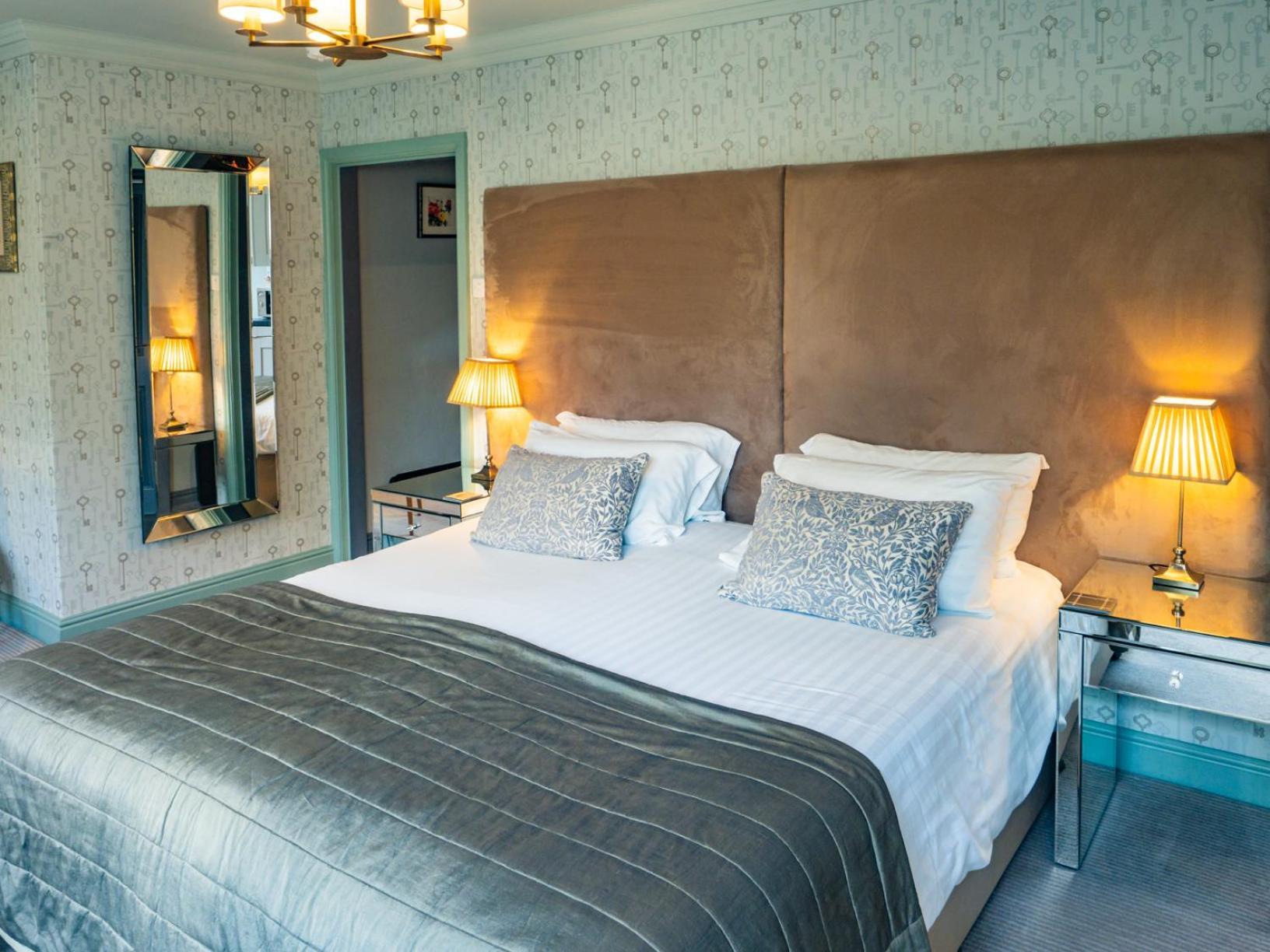 Guest house Bagshaw Hall 4*