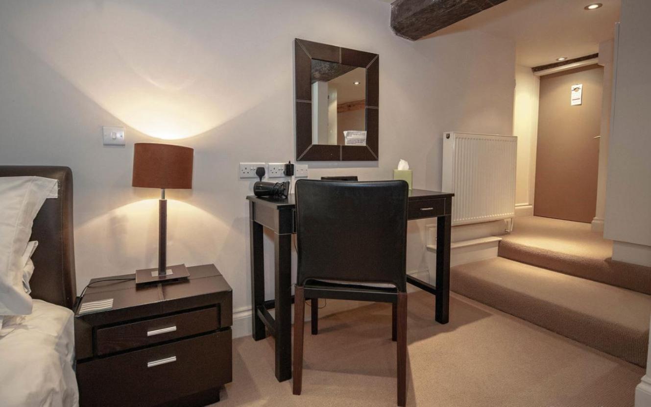Bagshaw Hall 4*